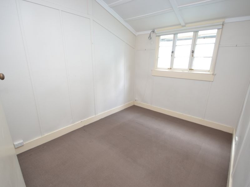 11 Eskgrove St, East Brisbane QLD 4169