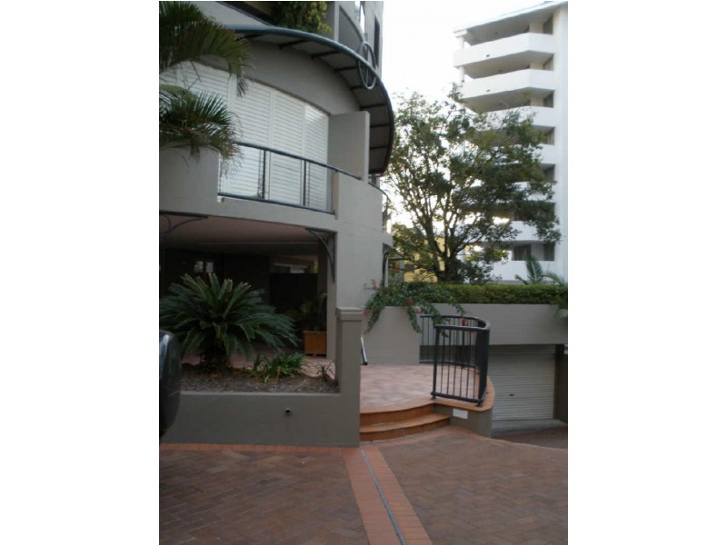 2/19 O’Connell St, Kangaroo Point QLD 4169