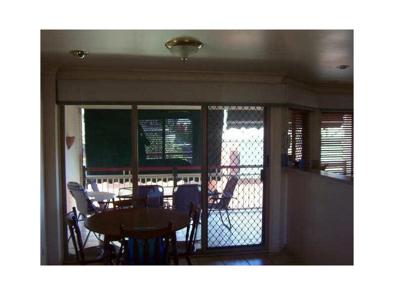 2/22 Rosslyn, East Brisbane QLD 4169