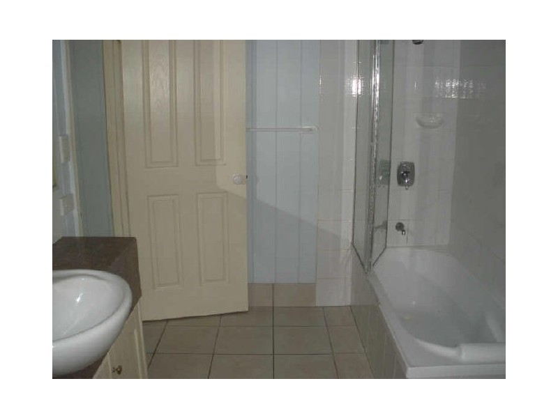 76 Norman Street, East Brisbane QLD 4169