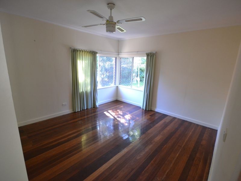 14 Brooks Street, Camp Hill QLD 4152