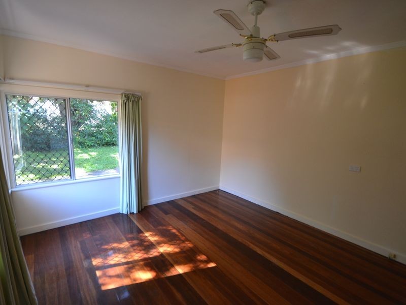 14 Brooks Street, Camp Hill QLD 4152