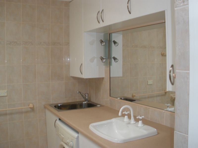 East Brisbane QLD 4169