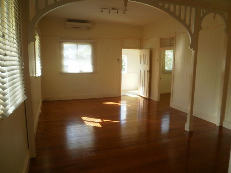 50 Heidelberg Street, East Brisbane QLD 4169