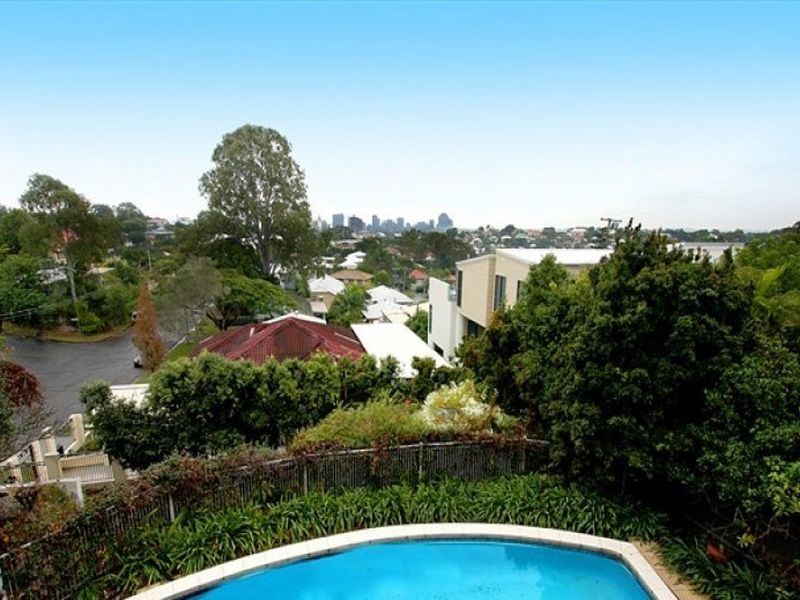 130 Sackville Street, Greenslopes QLD 4120