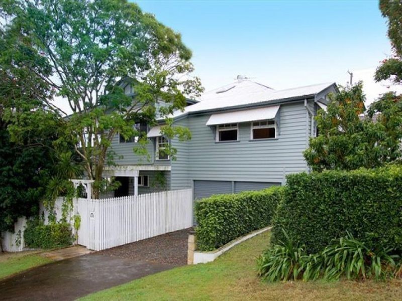 130 Sackville Street, Greenslopes QLD 4120