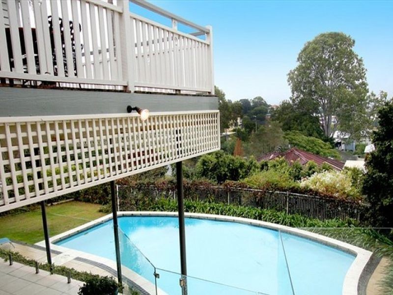 130 Sackville Street, Greenslopes QLD 4120