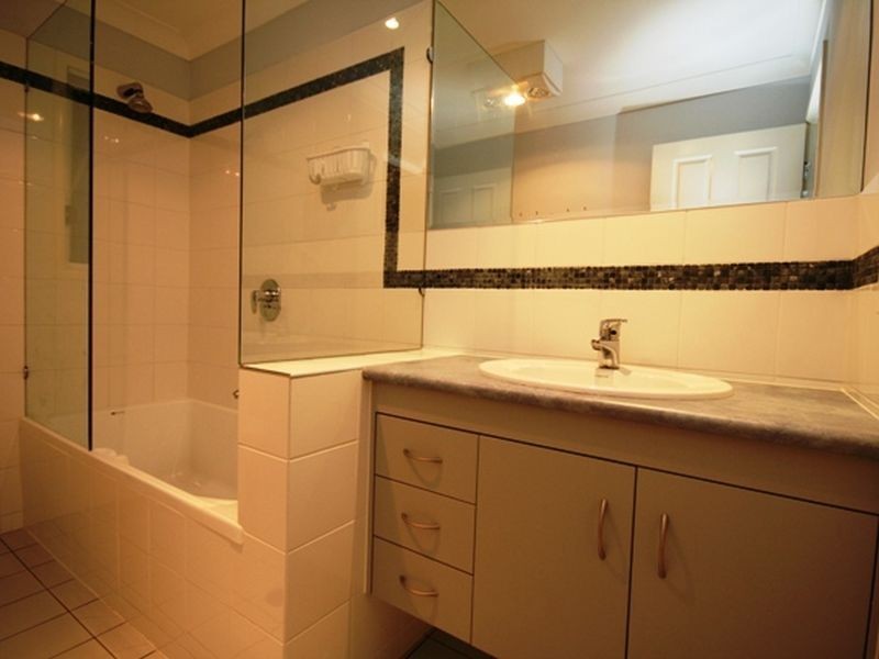 East Brisbane QLD 4169