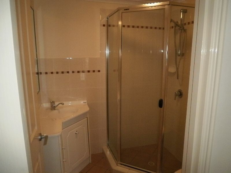 9/190 Wellington Road, Kangaroo Point QLD 4169