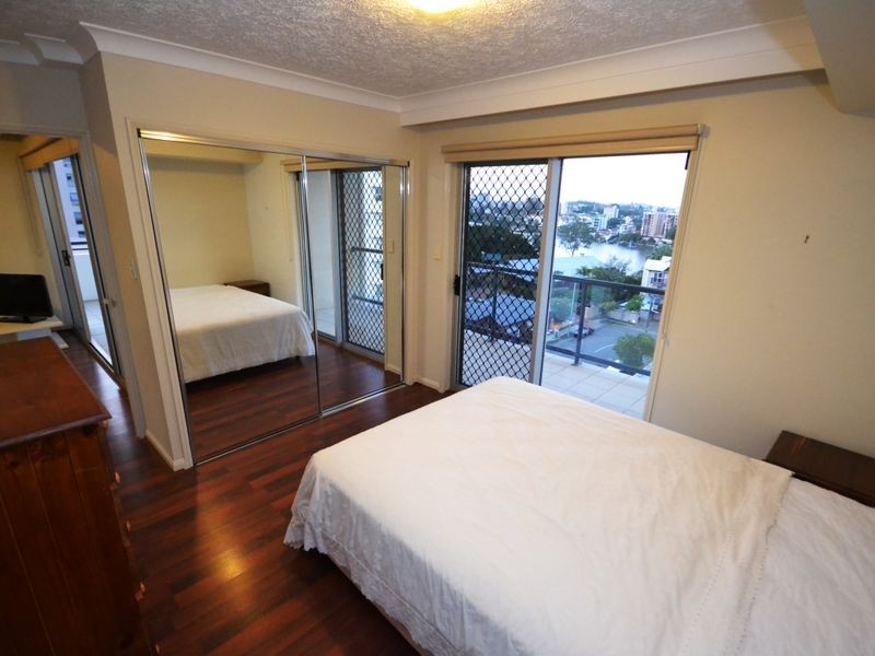 21/19 Thorn Street, Kangaroo Point QLD 4169