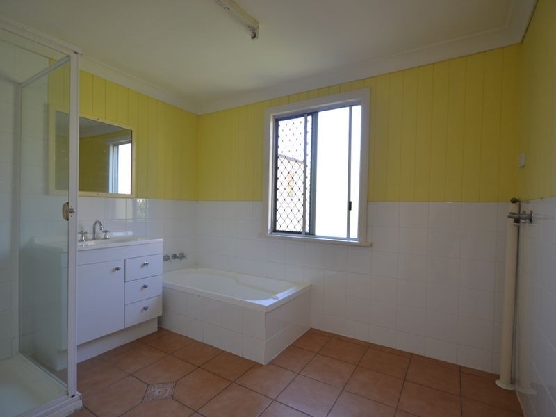 61 Kitchener Street, Coorparoo QLD 4151