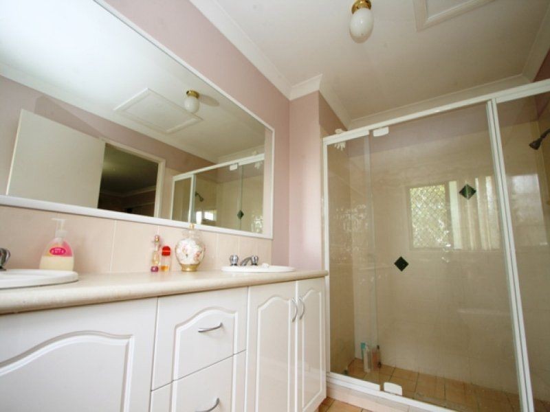 8/21 Eskgrove Street, East Brisbane QLD 4169