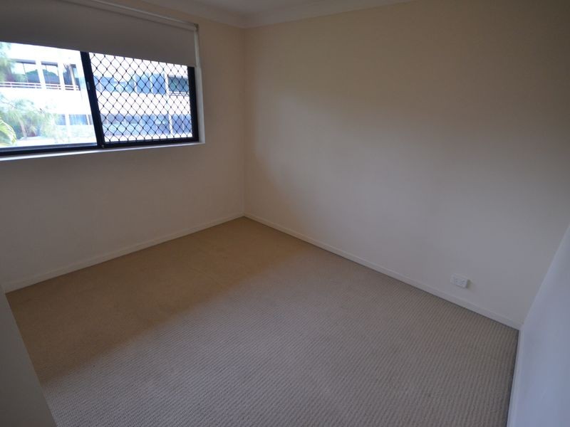 8/15 Eskgrove Street, East Brisbane QLD 4169