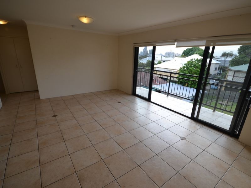 8/15 Eskgrove Street, East Brisbane QLD 4169