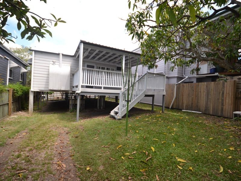 50 Didsbury Street, East Brisbane QLD 4169