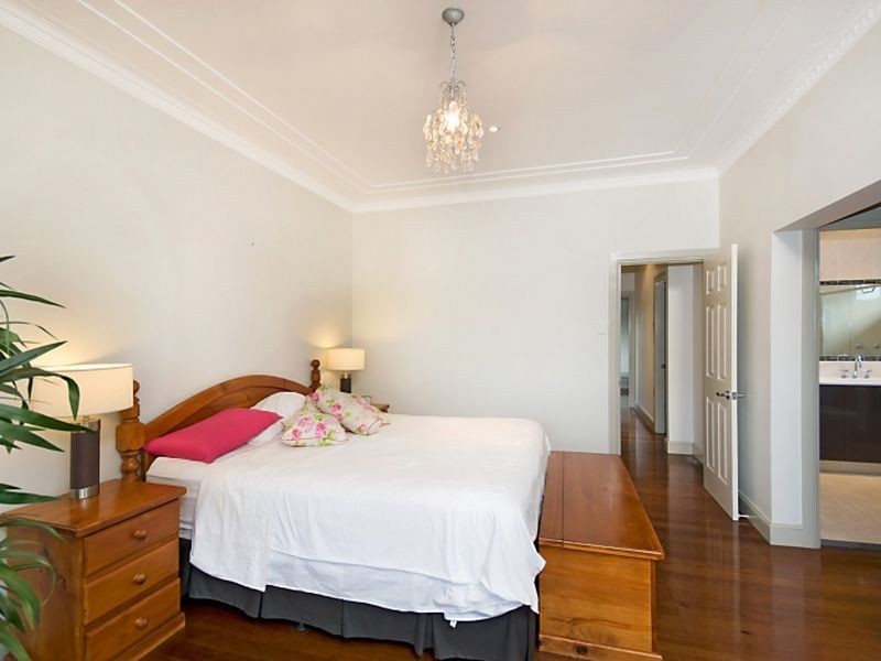 Woolloongabba QLD 4102