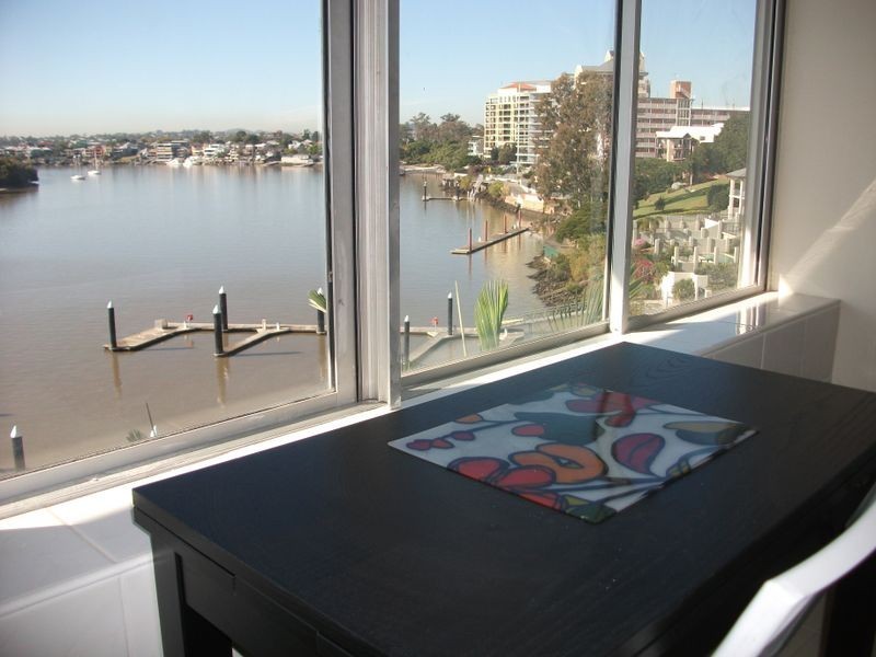 11 44 OConnell Street, Kangaroo Point QLD 4169