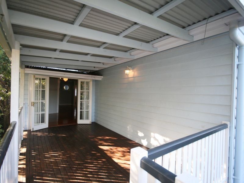 30 Barker Street, East Brisbane QLD 4169