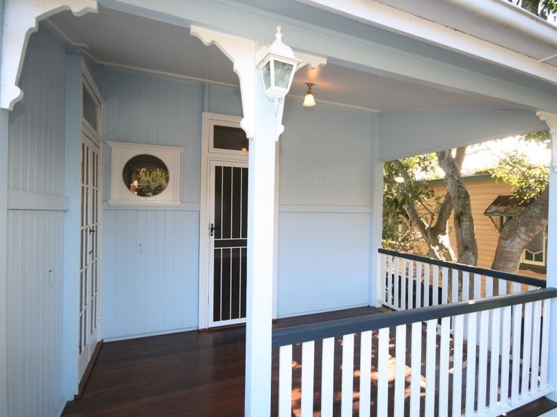 30 Barker Street, East Brisbane QLD 4169