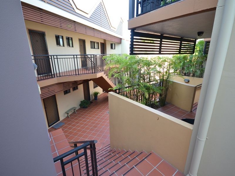 10/84 LYTTON ROAD, East Brisbane QLD 4169