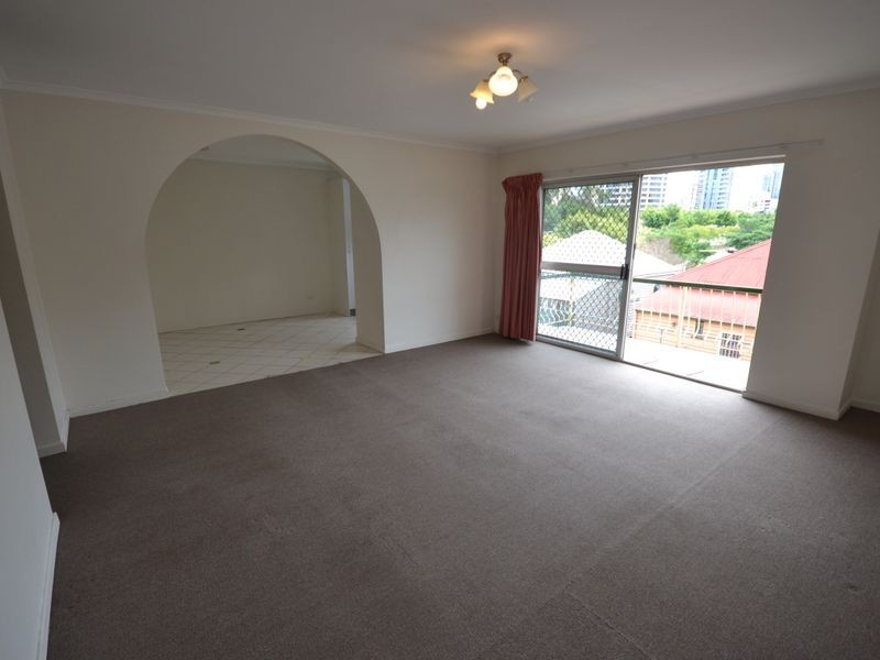 2/9 Lambert Street, Kangaroo Point QLD 4169