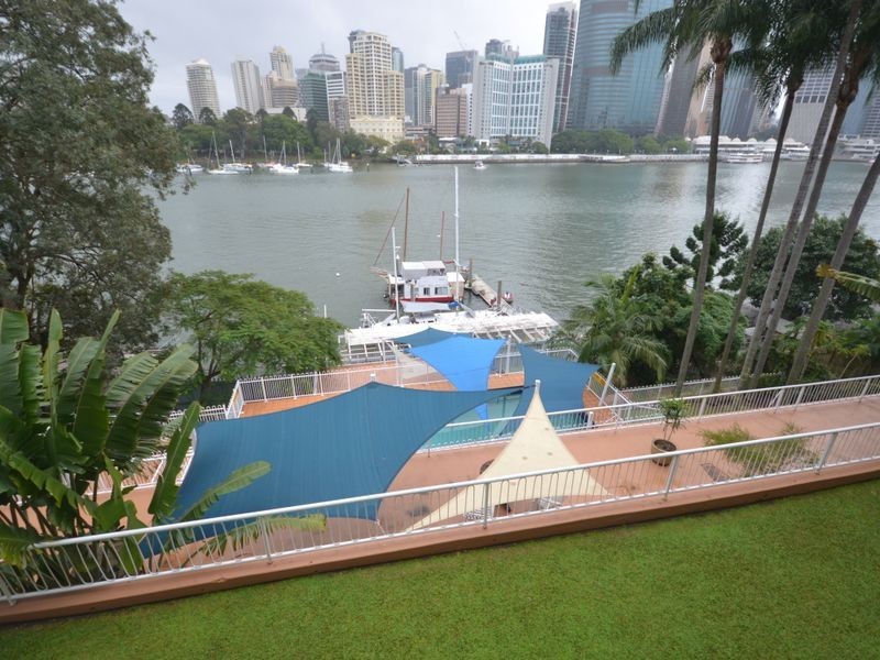 25/355 Main Street, Kangaroo Point QLD 4169