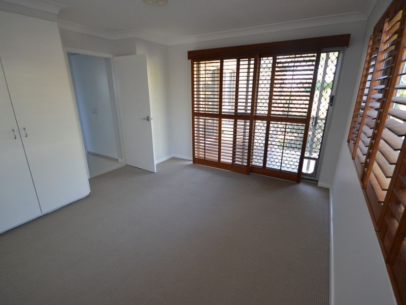 4/18 Raby Road, Coorparoo QLD 4151