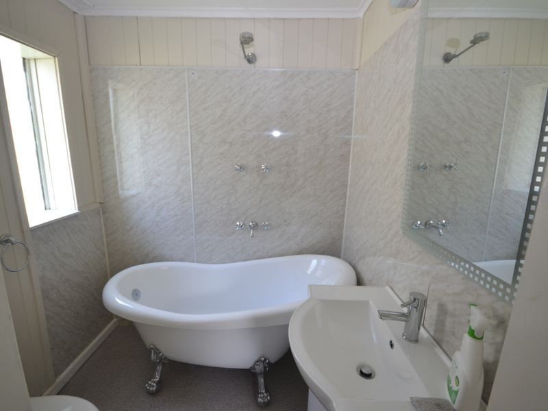 11 Geelong Street, East Brisbane QLD 4169