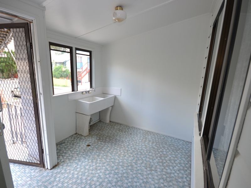 39 Deshon Street, Woolloongabba QLD 4102