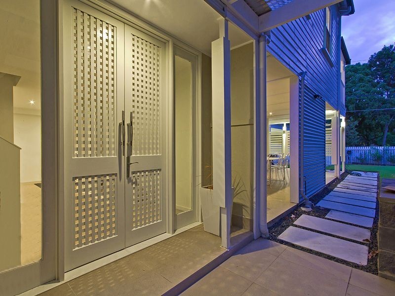 61 Ashfield Street, East Brisbane QLD 4169