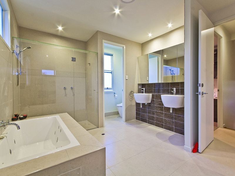 61 Ashfield Street, East Brisbane QLD 4169