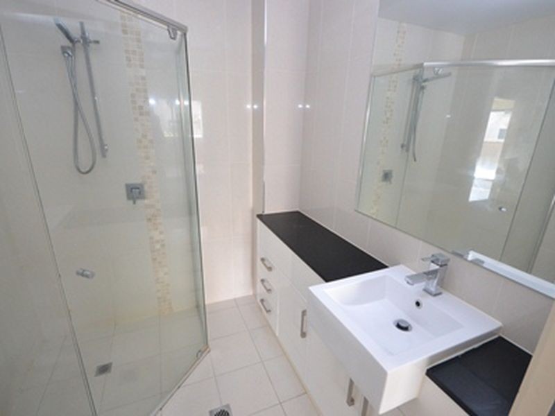 3/215 Wellington Road, East Brisbane QLD 4169