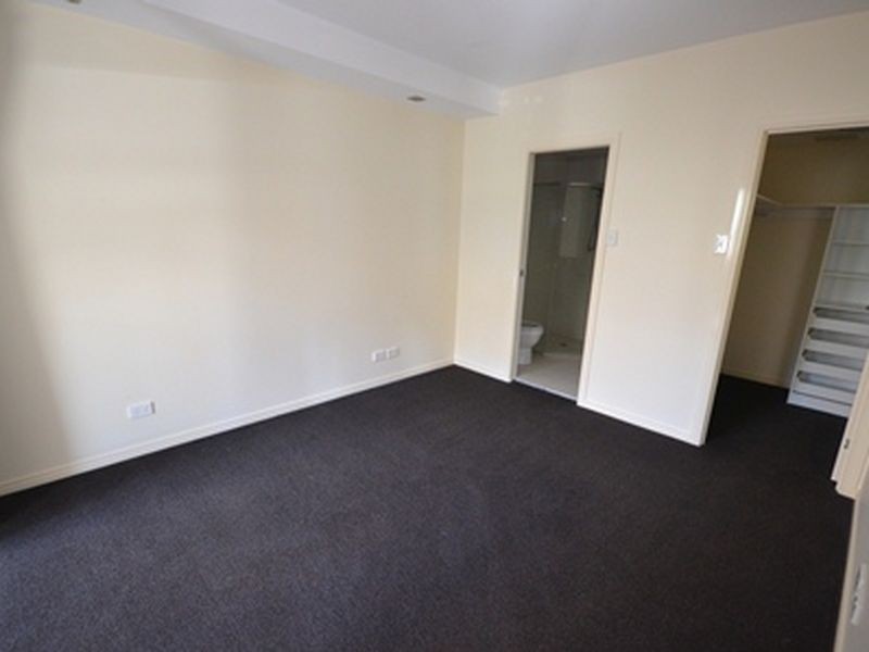 3/215 Wellington Road, East Brisbane QLD 4169