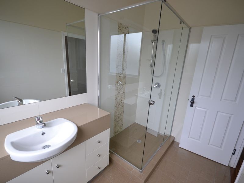 15 Ashfield Street, East Brisbane QLD 4169