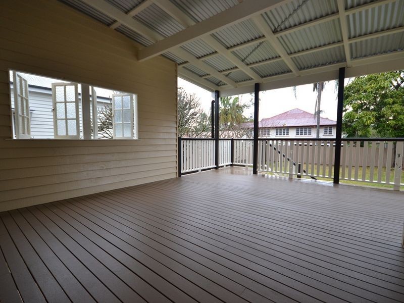 42 Orchard Street, Hawthorne QLD 4171