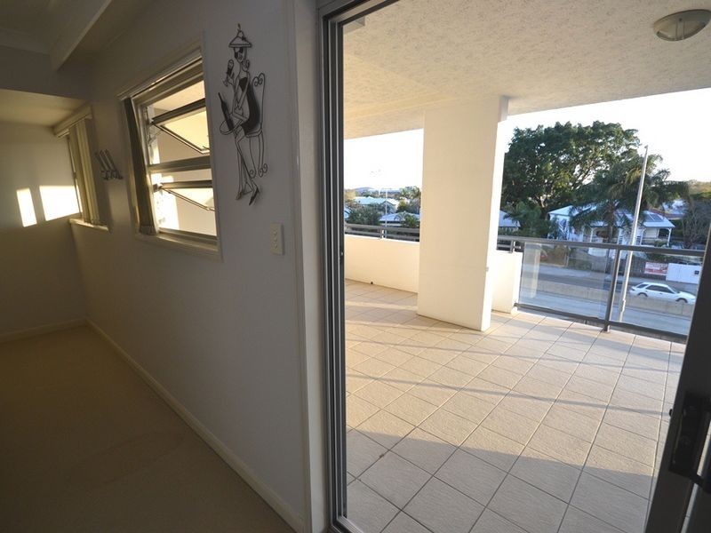 2/19 Thorn Street, Kangaroo Point QLD 4169