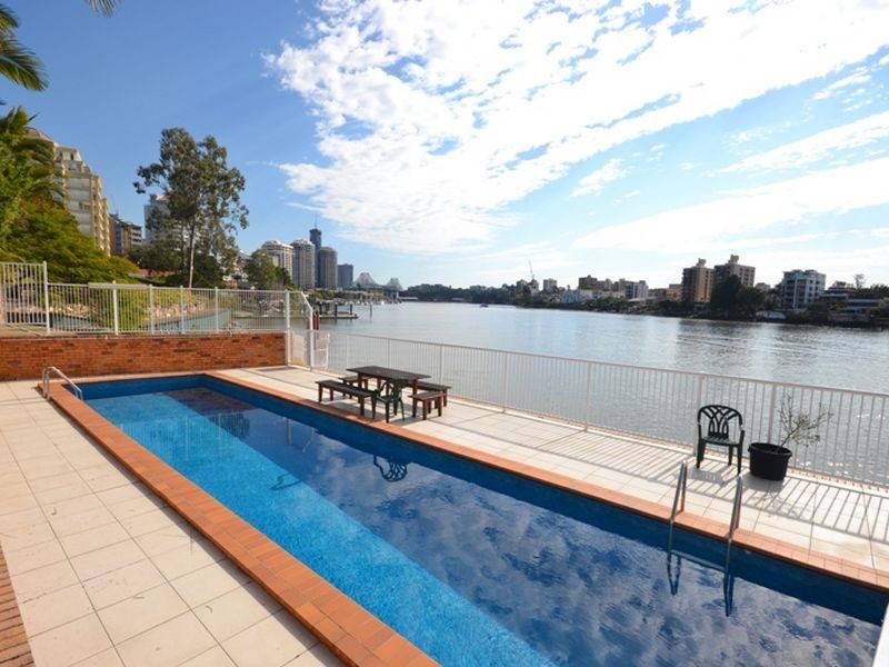 74/64 Thorn Street, Kangaroo Point QLD 4169
