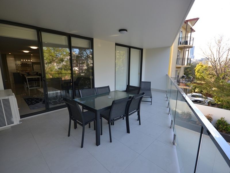 15/450 Main Street, Kangaroo Point QLD 4169