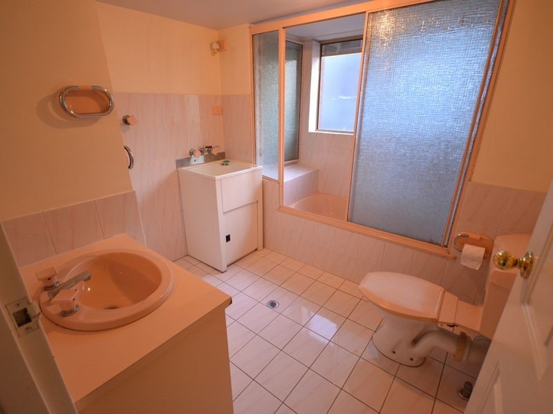 2/27 Haig Street, Coorparoo QLD 4151