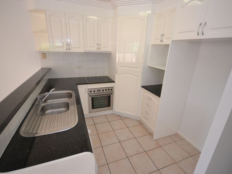 4/240 Wellington Road, Kangaroo Point QLD 4169