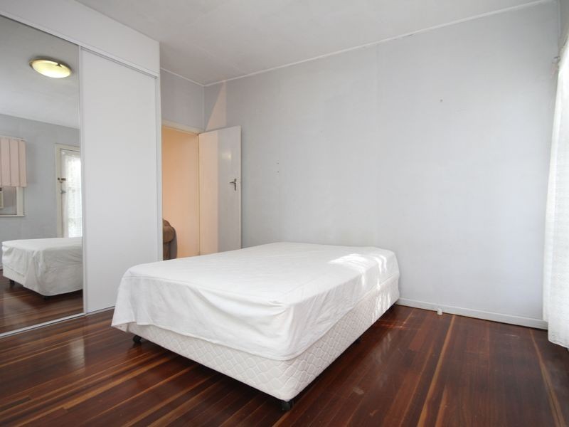 8/11 Line Street, Woolloongabba QLD 4102
