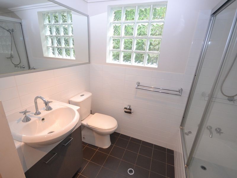 3/77 Douglas Street, Greenslopes QLD 4120