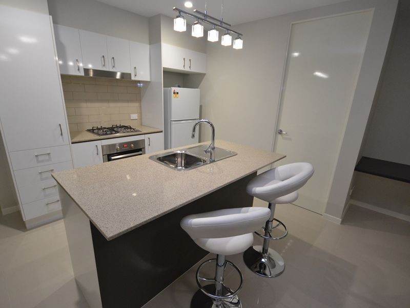 11/450 Main Street, Kangaroo Point QLD 4169