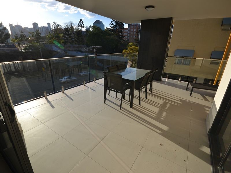 9/450 Main Street, Kangaroo Point QLD 4169