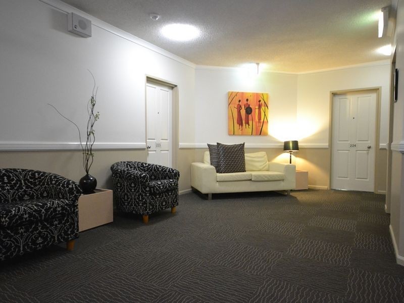 224/85 Deakin Street, Kangaroo Point QLD 4169