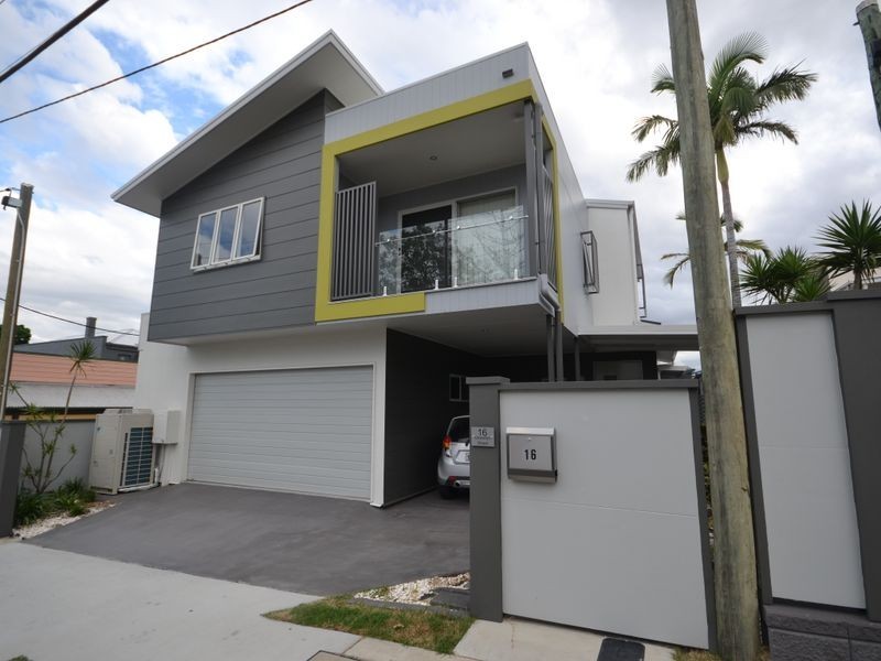 16 Llewellyn Street, Kangaroo Point QLD 4169