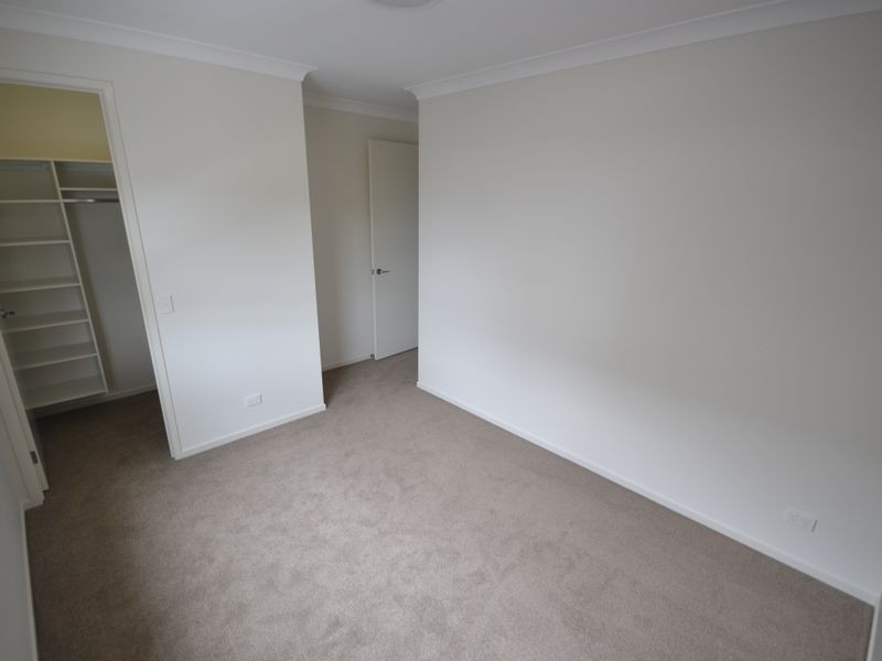 16 Llewellyn Street, Kangaroo Point QLD 4169