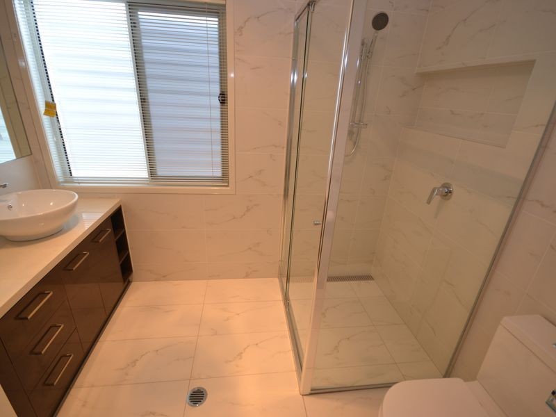 16 Llewellyn Street, Kangaroo Point QLD 4169