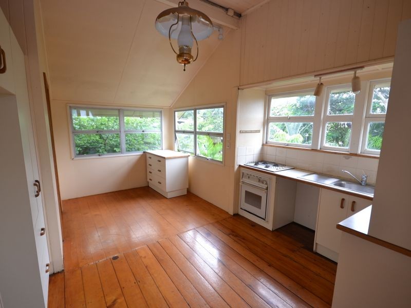 14 Fifth Avenue, Coorparoo QLD 4151