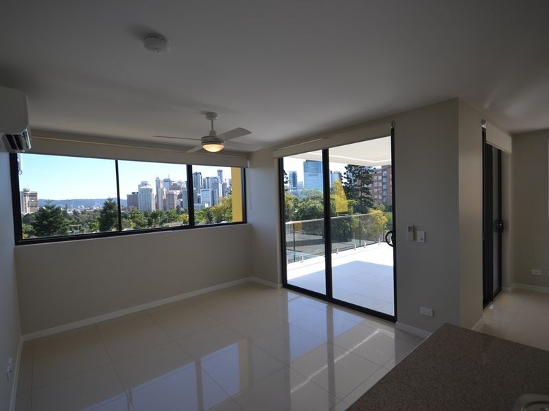 13/450 Main Street, Kangaroo Point QLD 4169